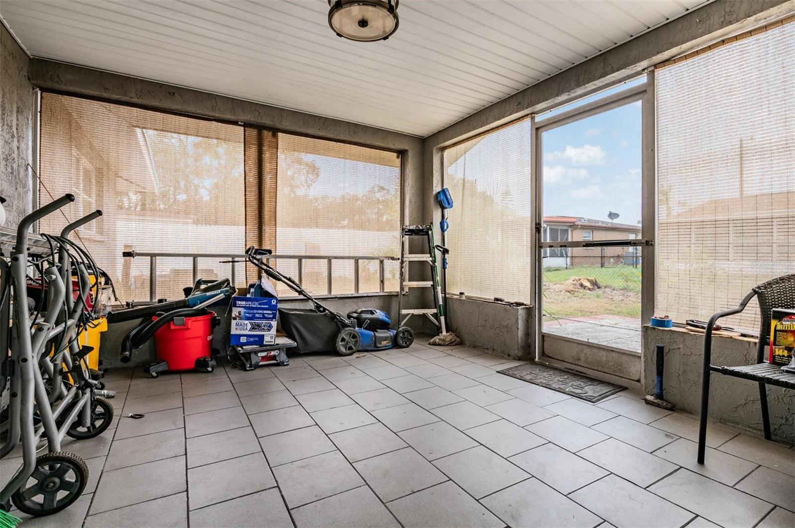 EMBASSY HILLS - Residential