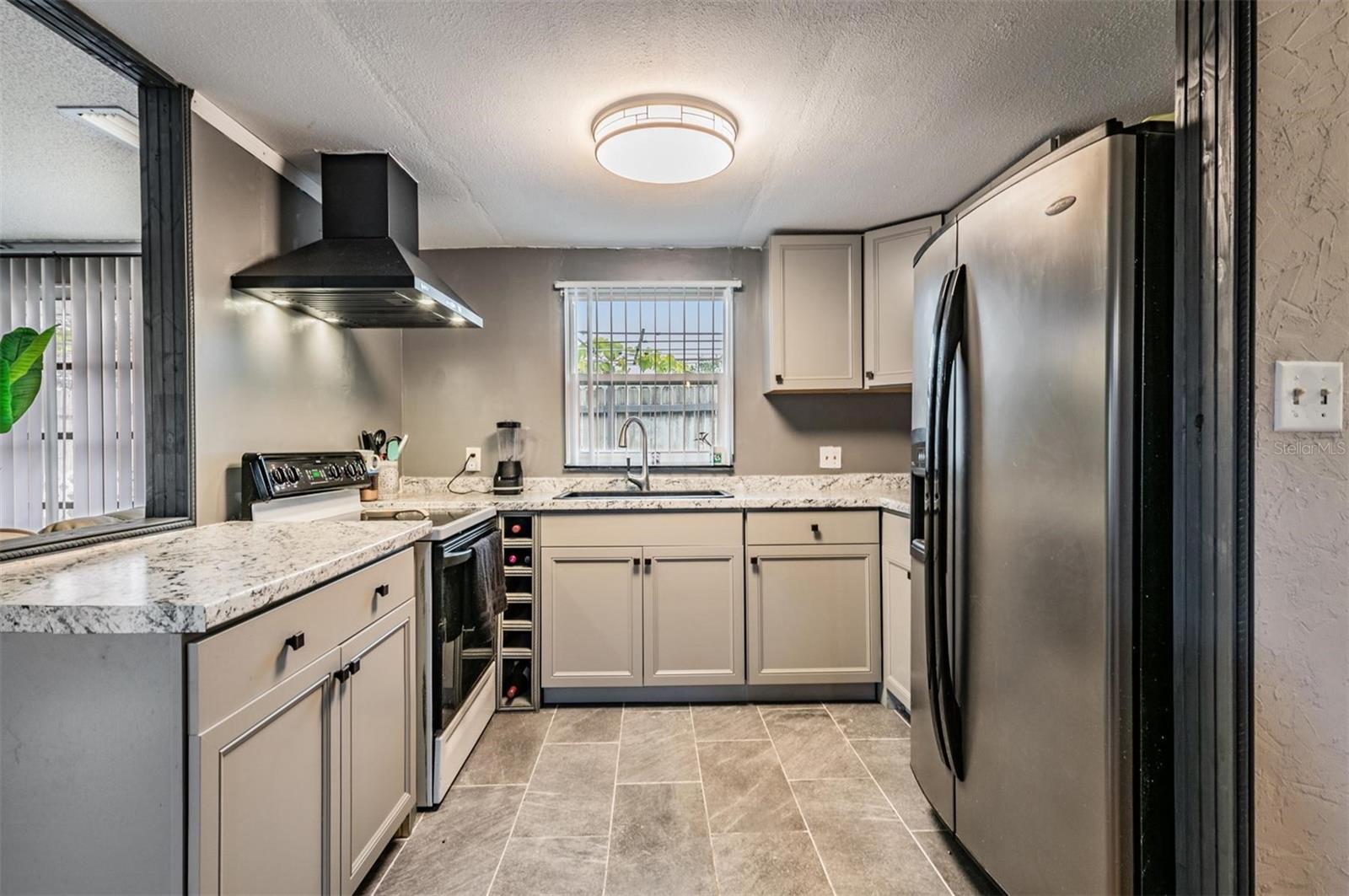 EMBASSY HILLS - Residential