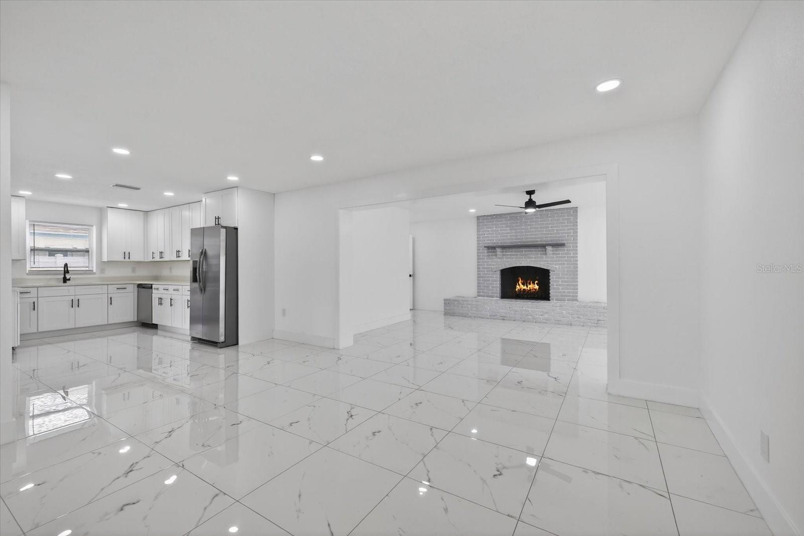 MIDWAY ACRES - Residential