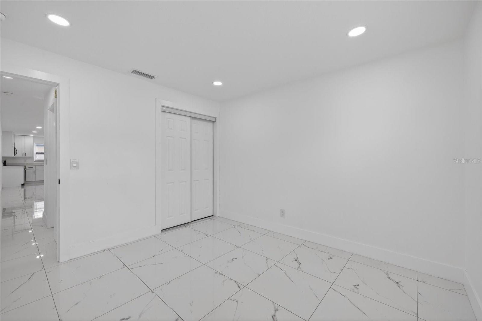 MIDWAY ACRES - Residential