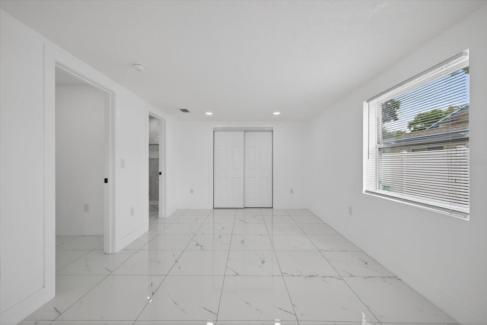 MIDWAY ACRES - Residential