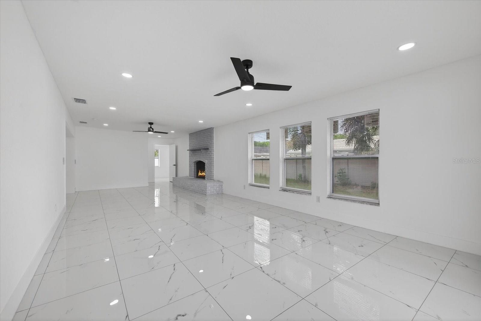 MIDWAY ACRES - Residential