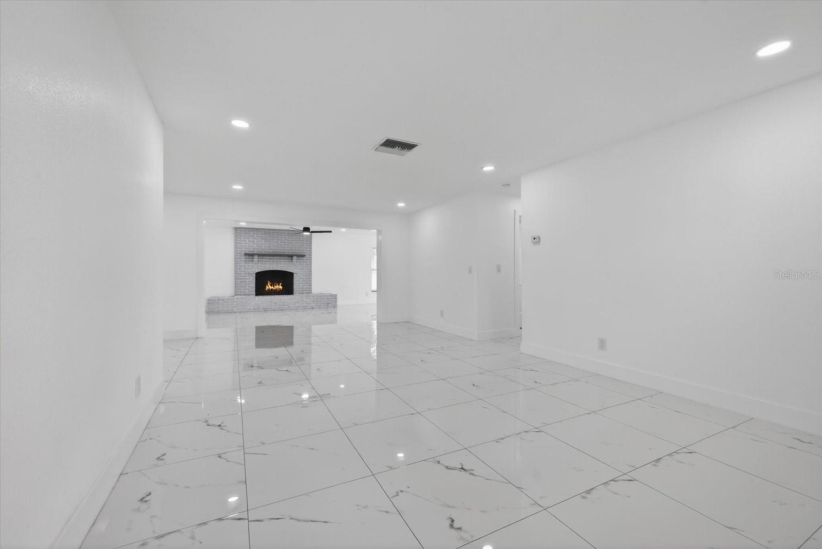 MIDWAY ACRES - Residential