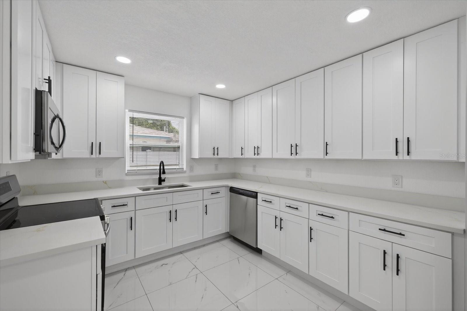 MIDWAY ACRES - Residential