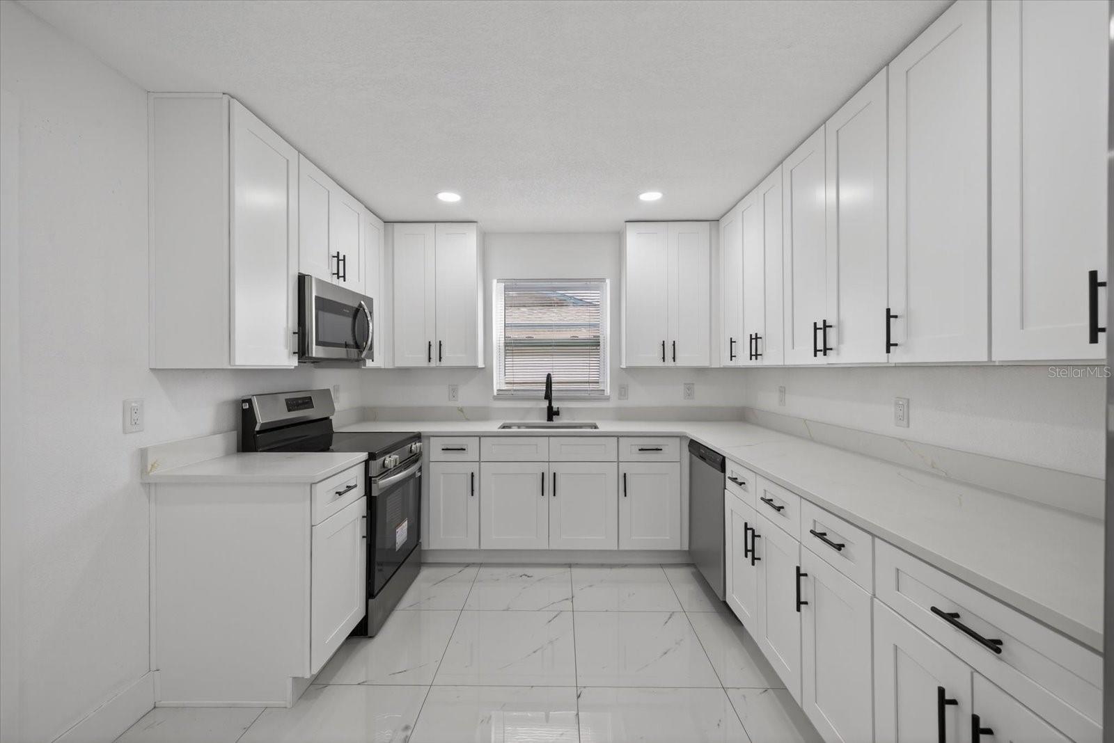 MIDWAY ACRES - Residential