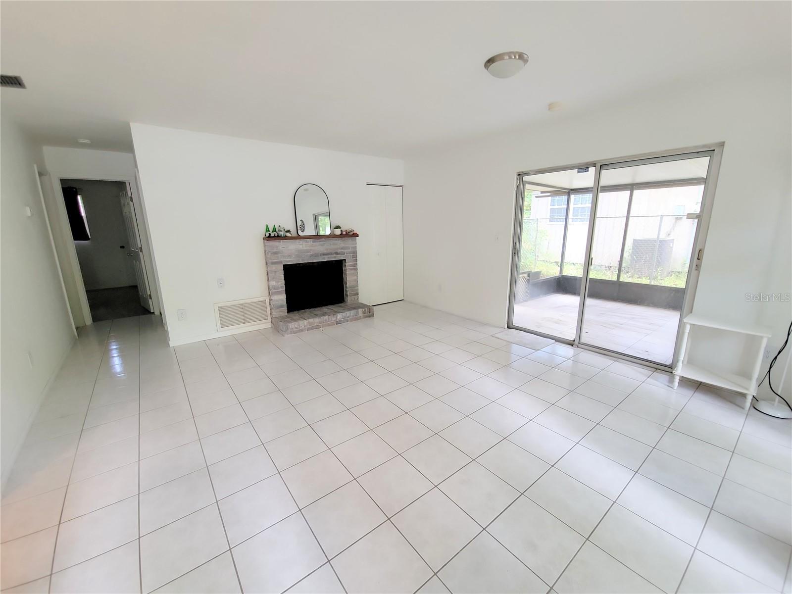 3301 NW 19TH STREET