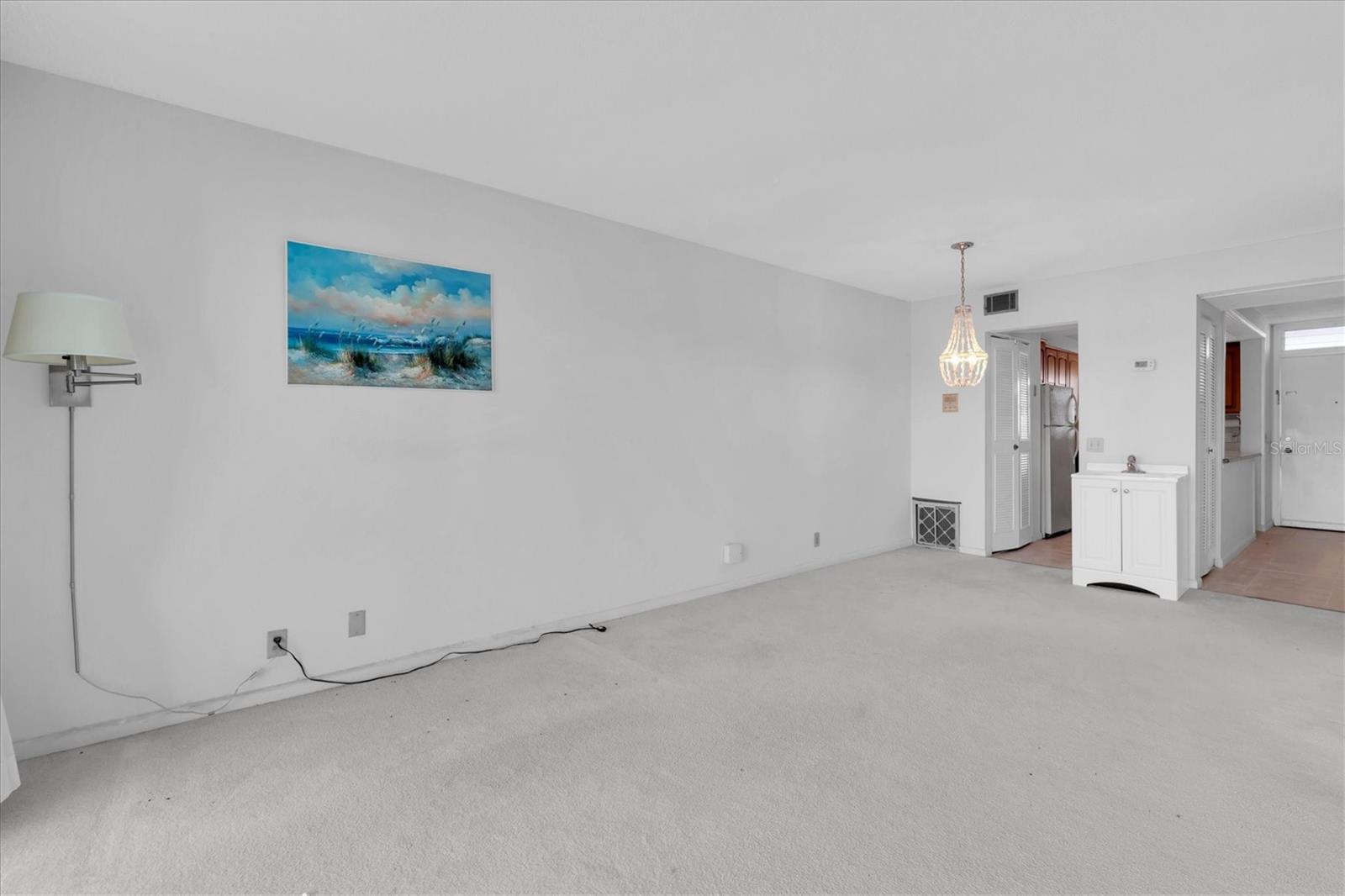 SHORE CREST BLDG - Residential