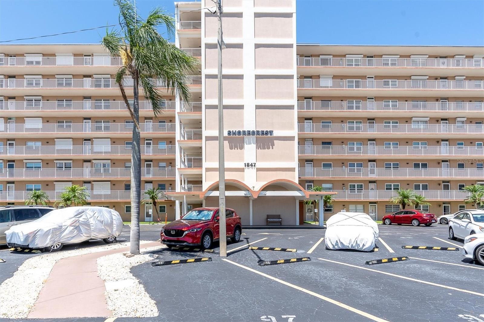 SHORE CREST BLDG - Residential