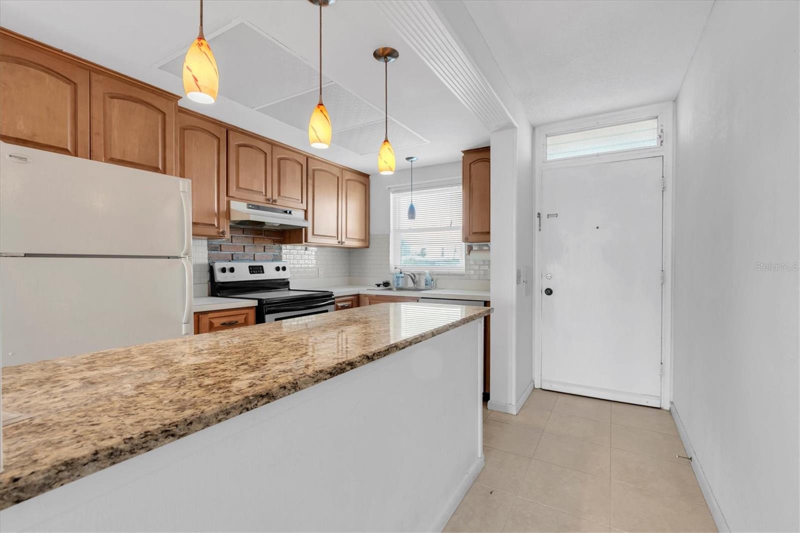 1847 SHORE DRIVE S 202