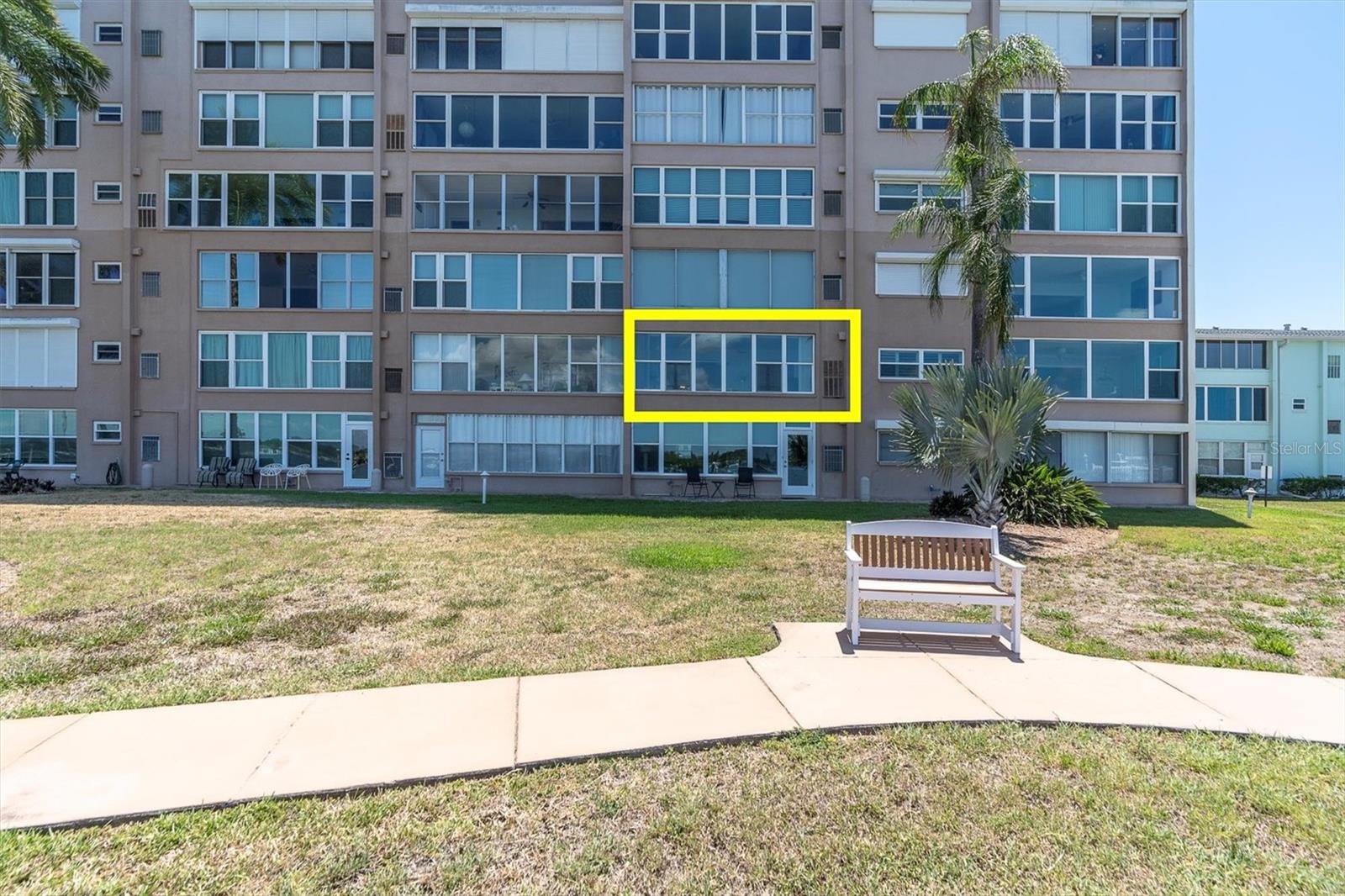 SHORE CREST BLDG - Residential