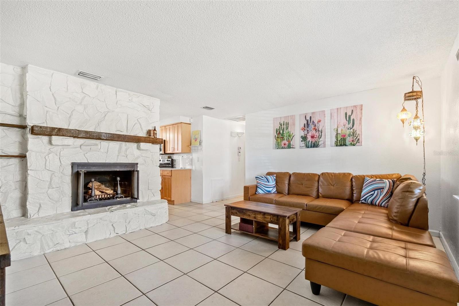 AVONDALE ESTATES - Residential