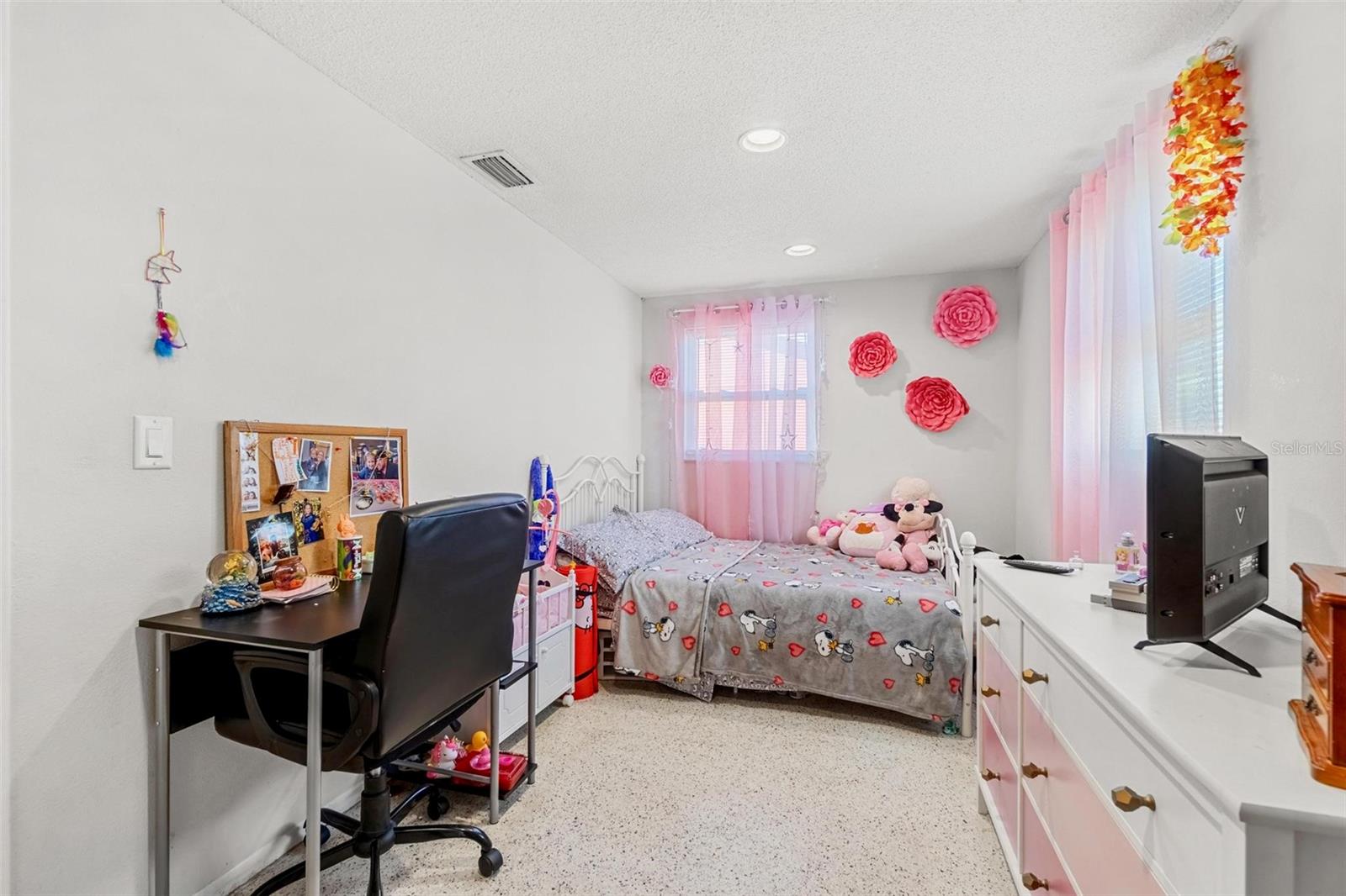 AVONDALE ESTATES - Residential