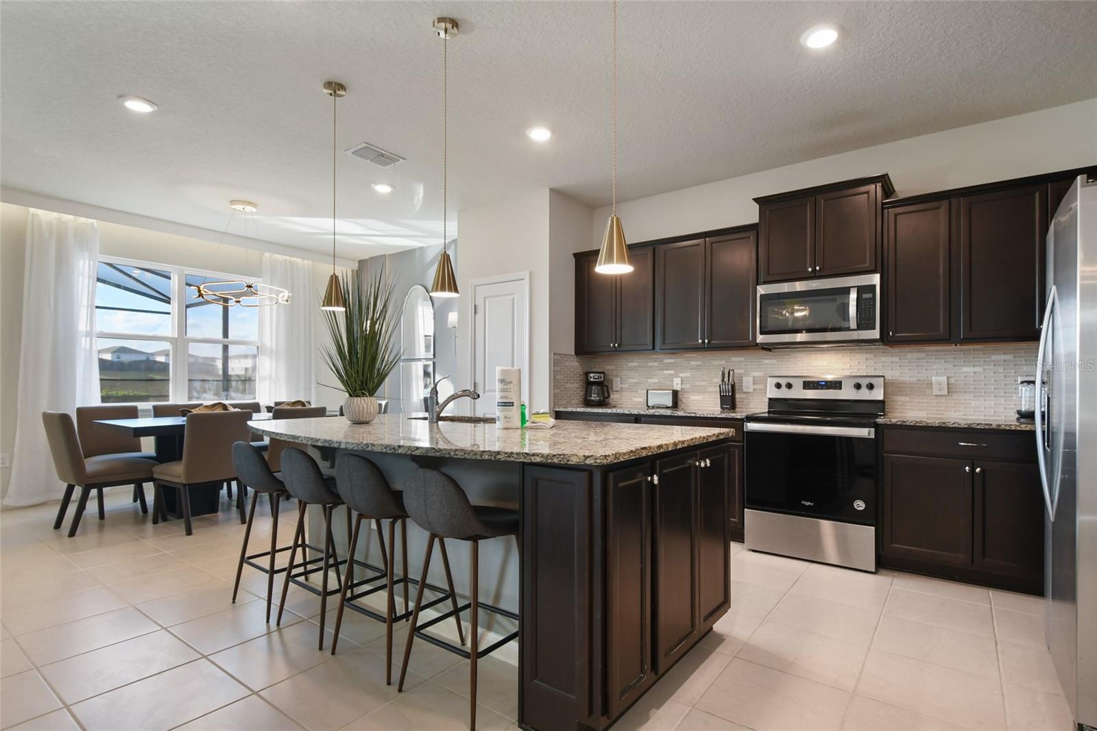 WINDSOR ISLAND RESIDENCE - Residential