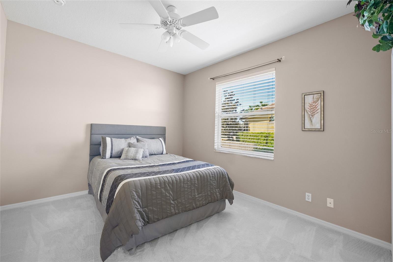 BARTON FARMS, LAUREL LAKES - Residential