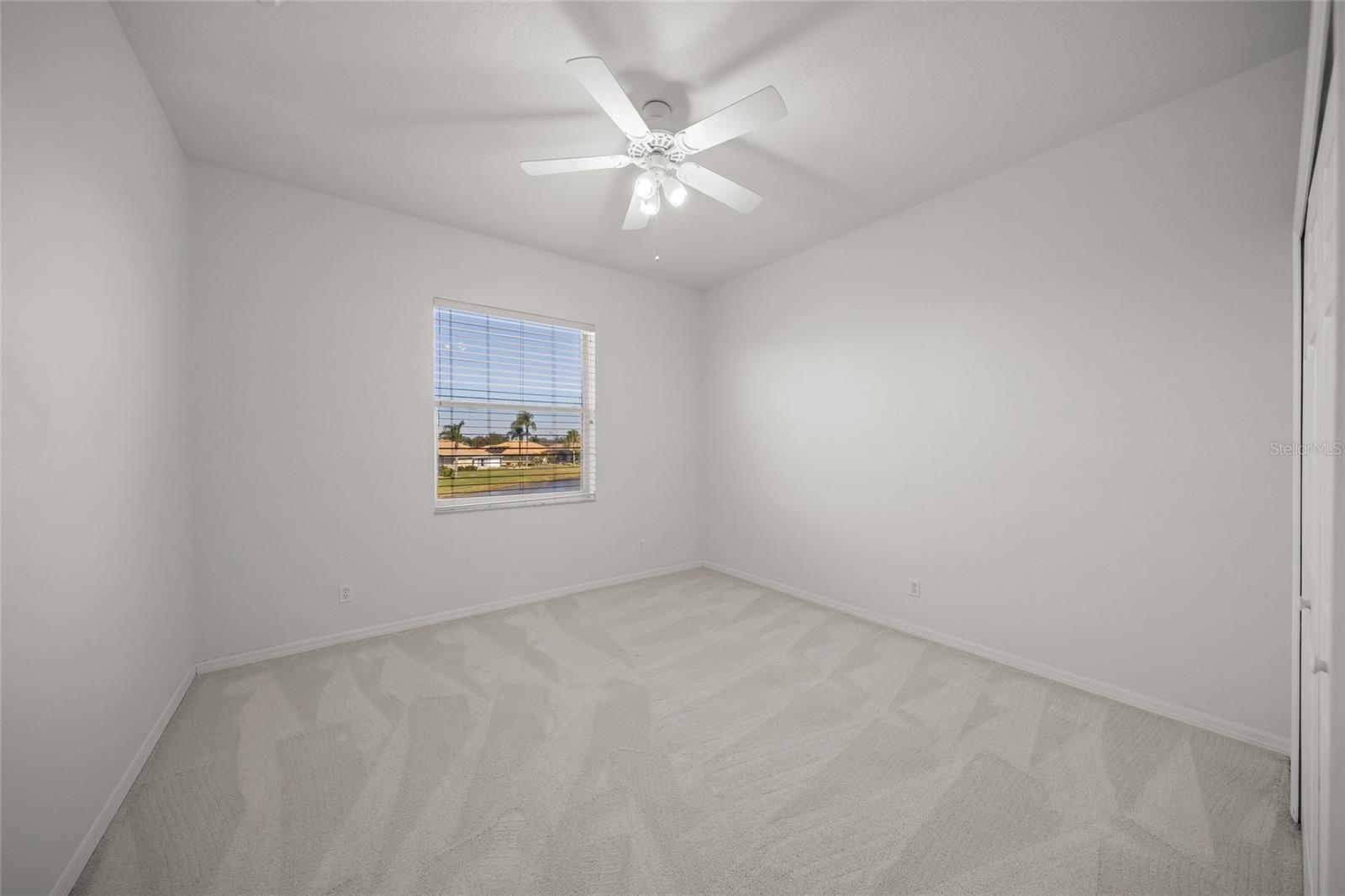 BARTON FARMS, LAUREL LAKES - Residential