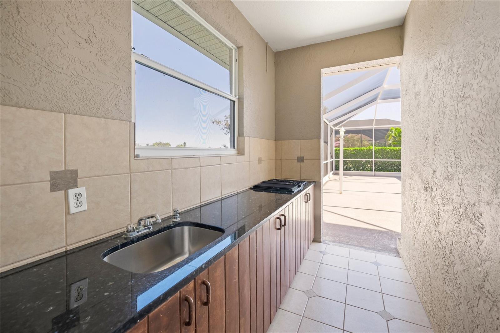 BARTON FARMS, LAUREL LAKES - Residential