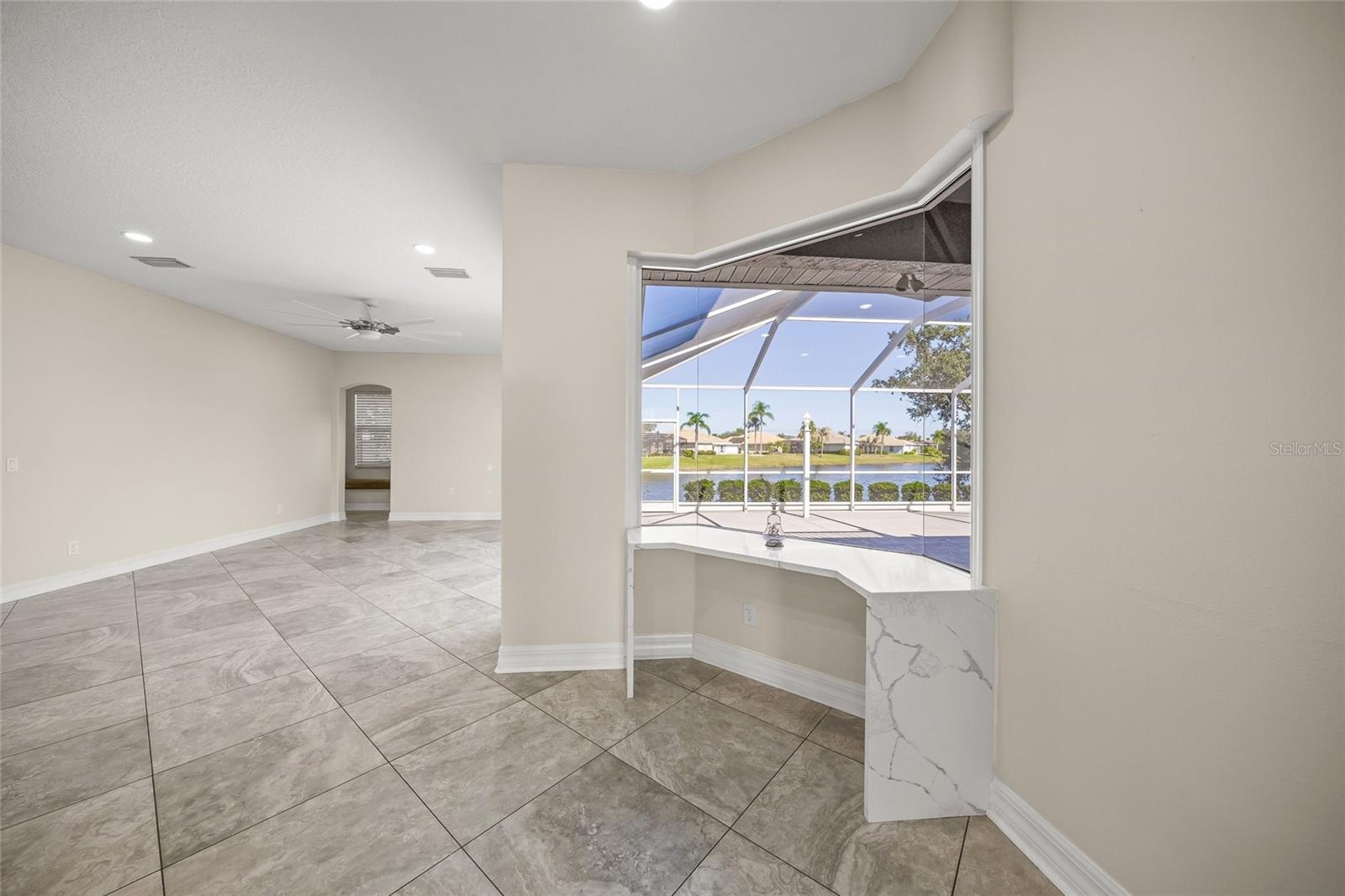 BARTON FARMS, LAUREL LAKES - Residential