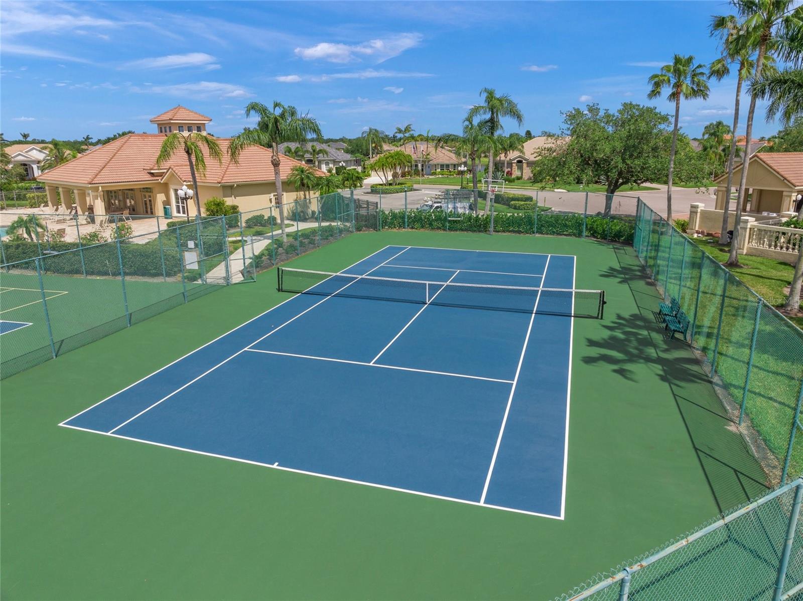 BARTON FARMS, LAUREL LAKES - Residential