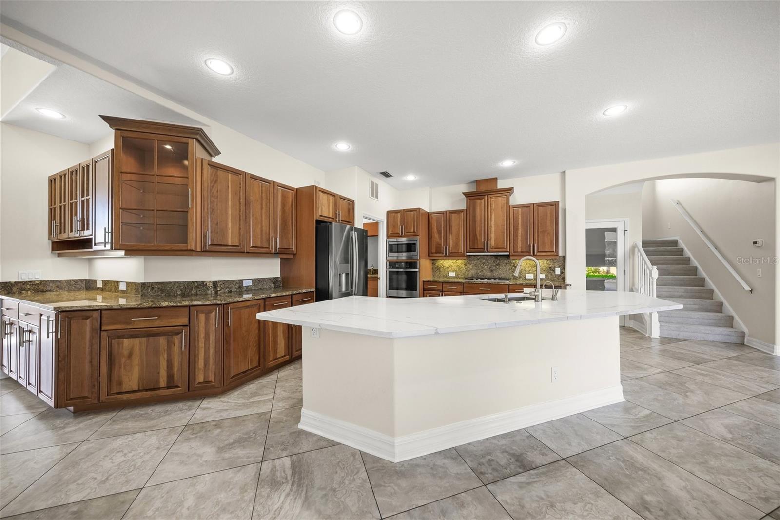 BARTON FARMS, LAUREL LAKES - Residential