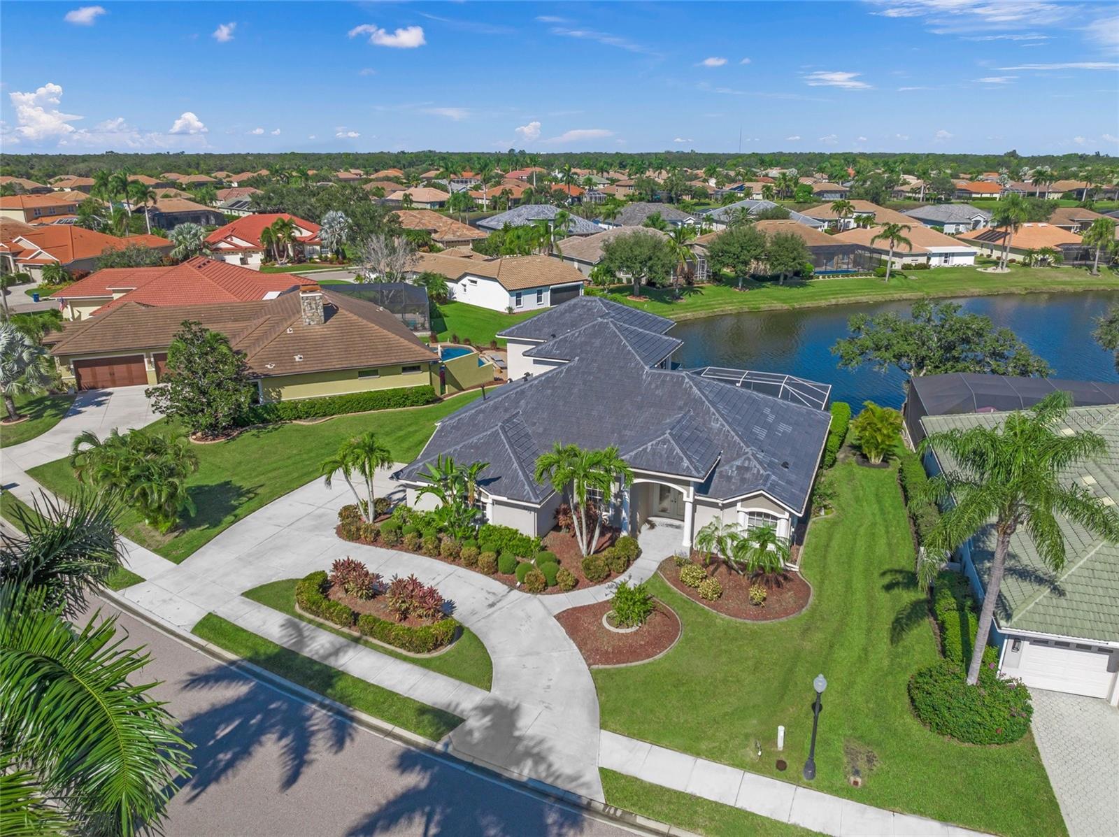 BARTON FARMS, LAUREL LAKES - Residential