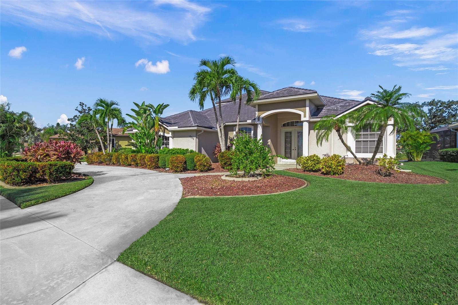 BARTON FARMS, LAUREL LAKES - Residential