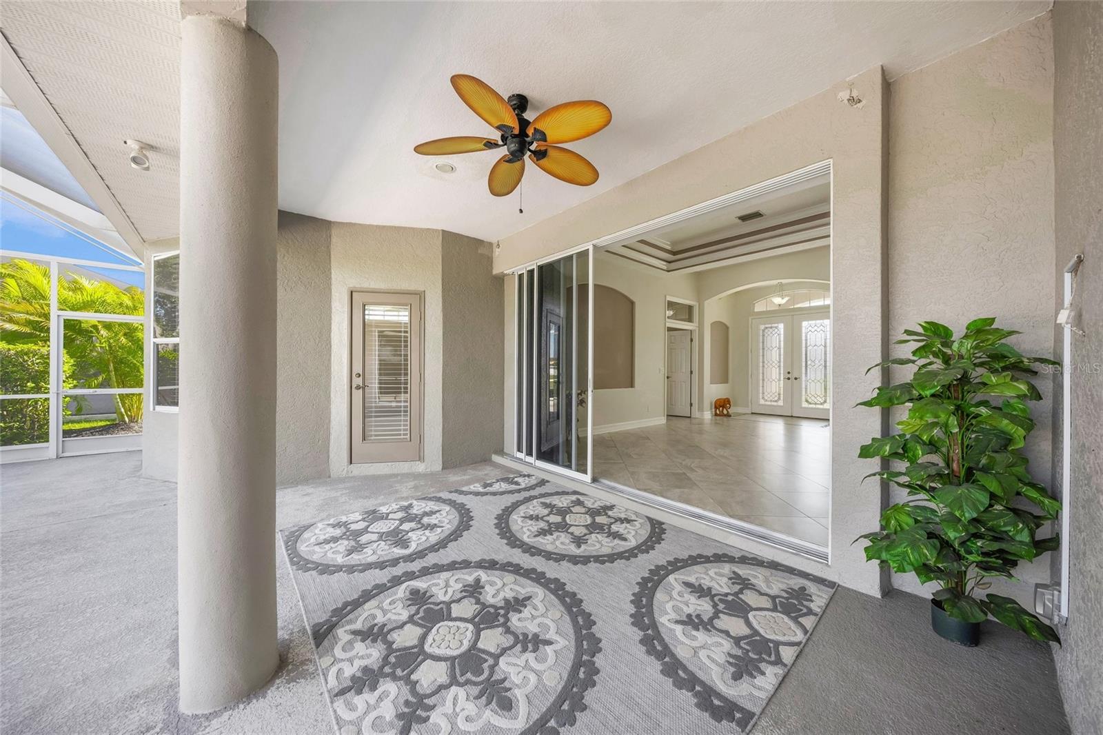 BARTON FARMS, LAUREL LAKES - Residential