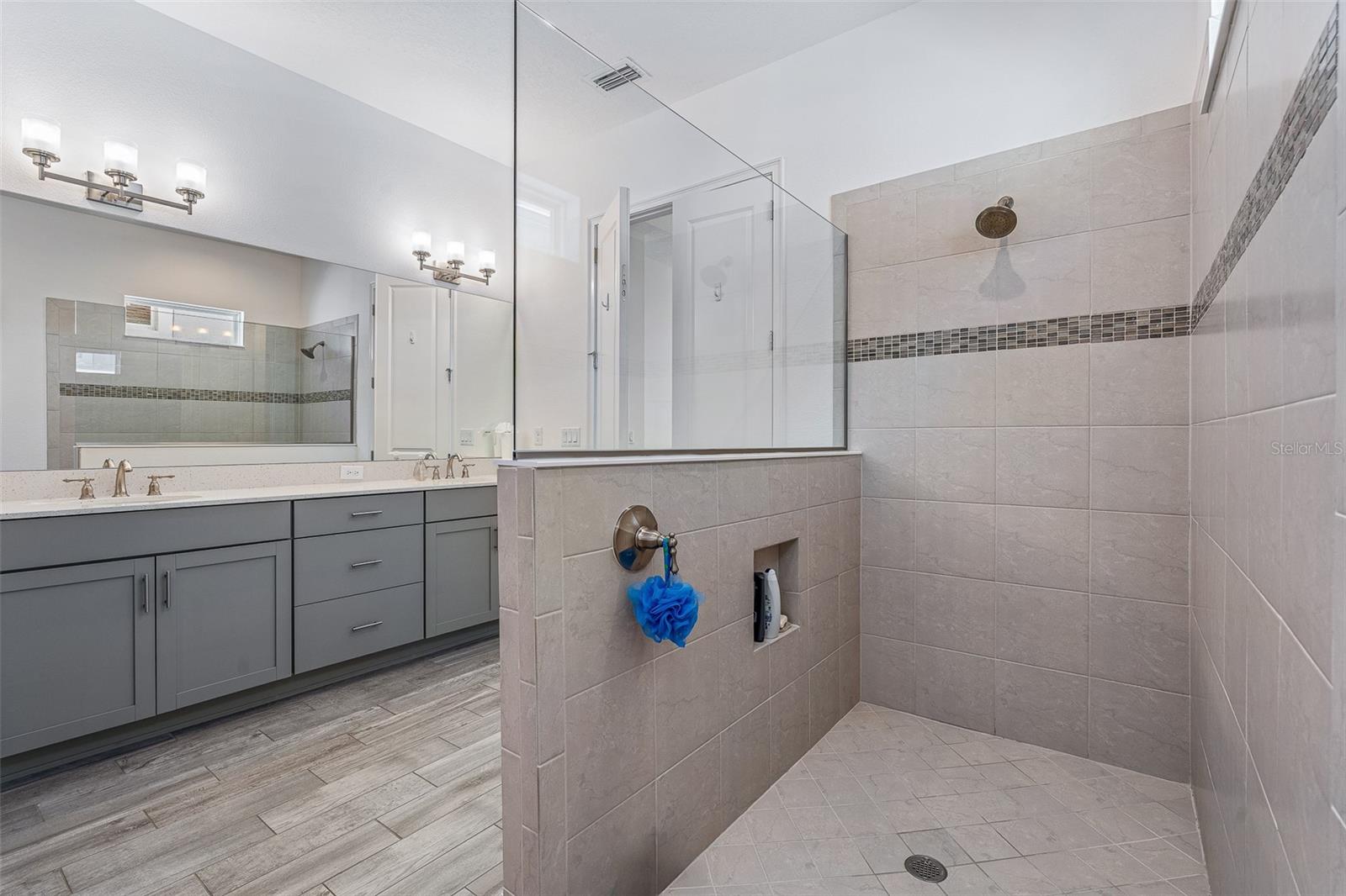 PLANTATION BAY SEC 2A-F UN 12B - Residential