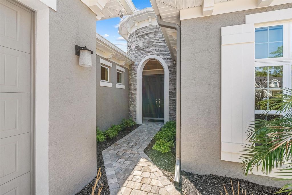 Photo of 16 Kingswood Court, Ormond Beach, FL 32174 (MLS # FC317619)