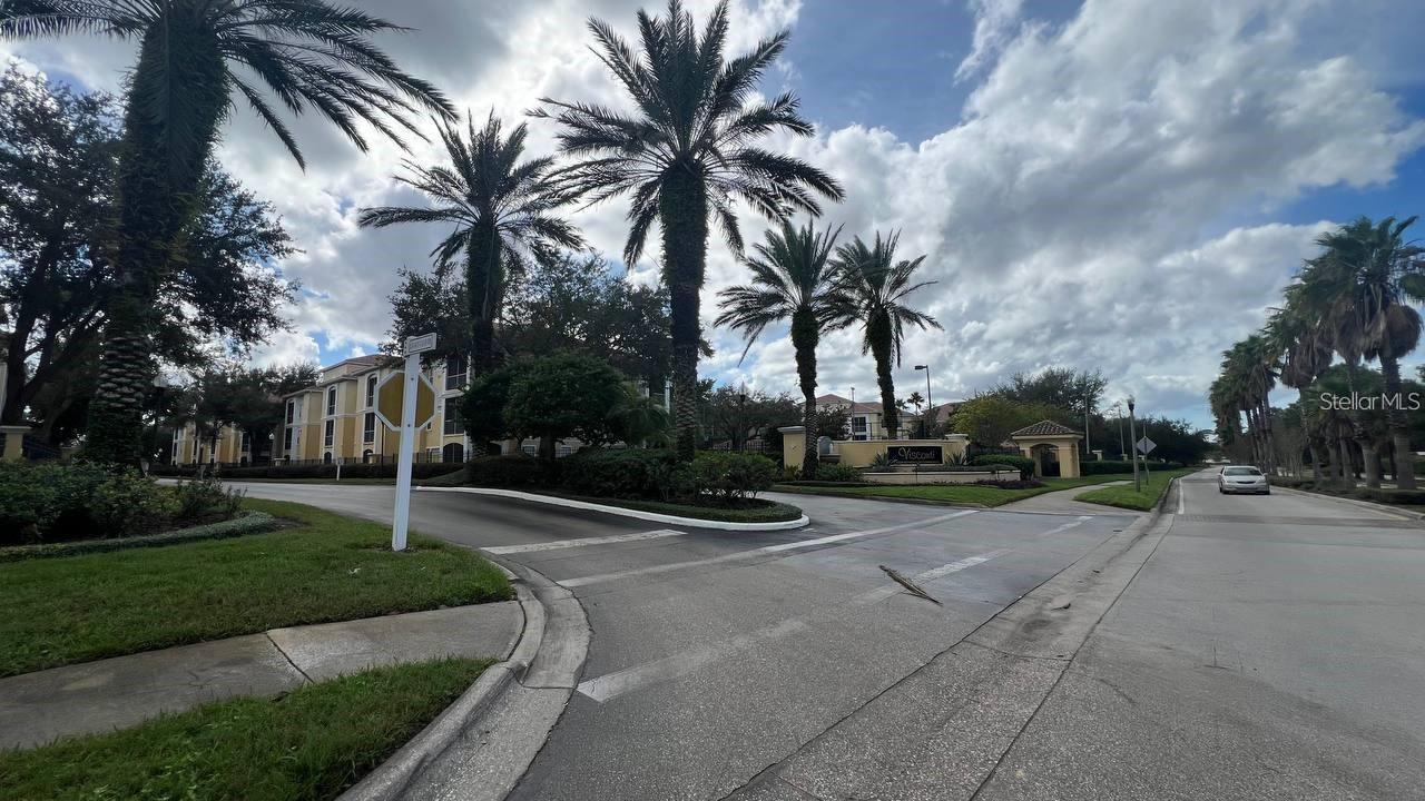 VISCONTI EAST - Residential Lease