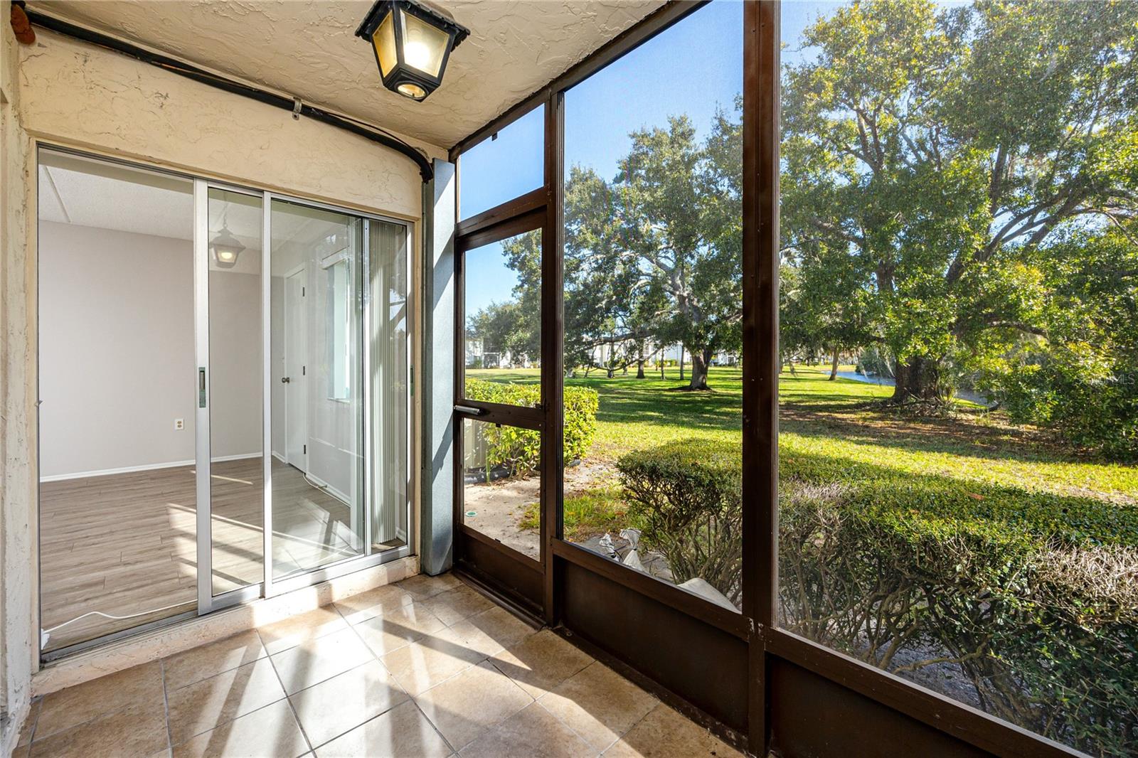 EAST LAKE WOODLANDS CYPRESS ESTATES - Residential Lease