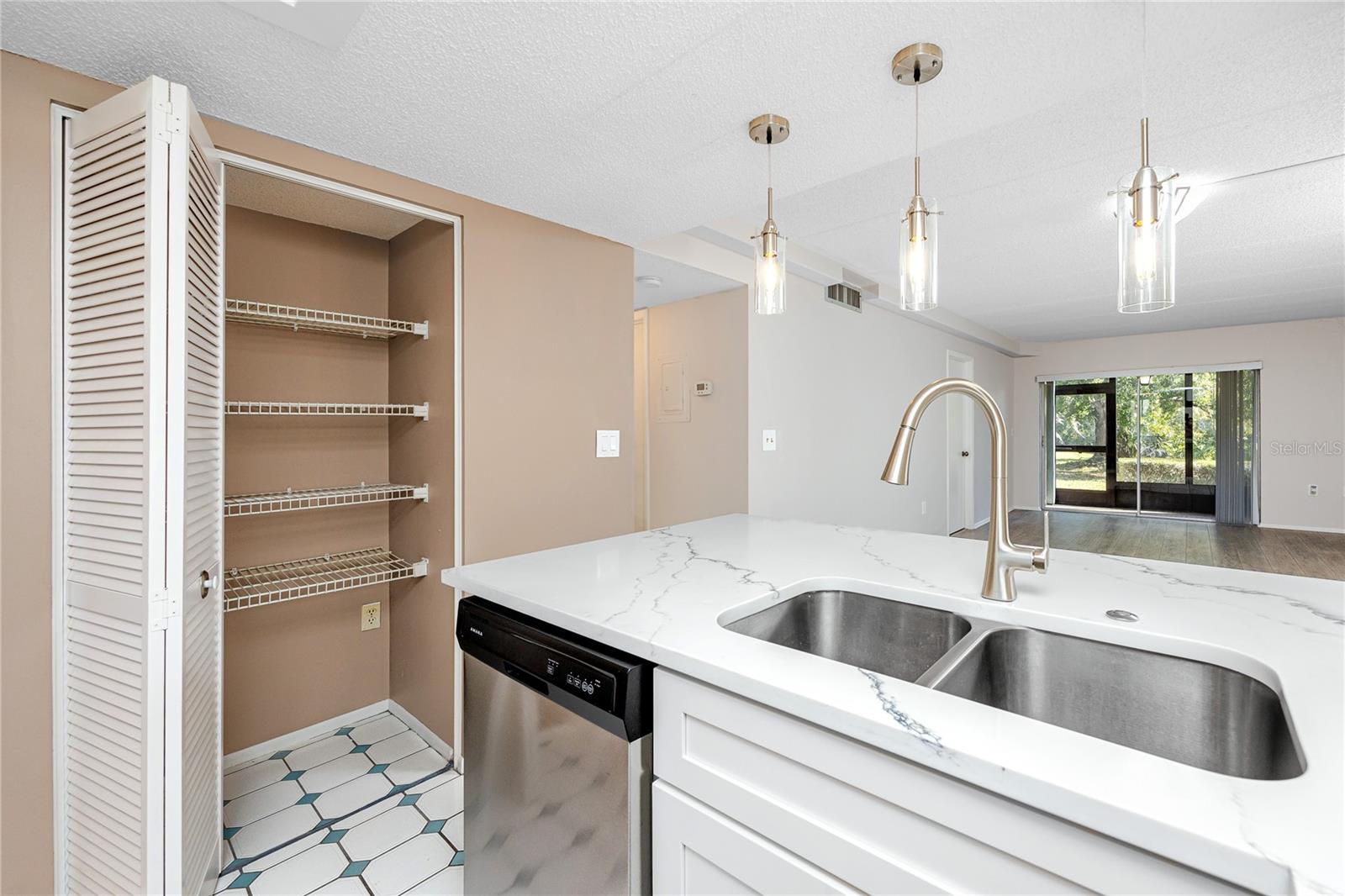 EAST LAKE WOODLANDS CYPRESS ESTATES - Residential Lease