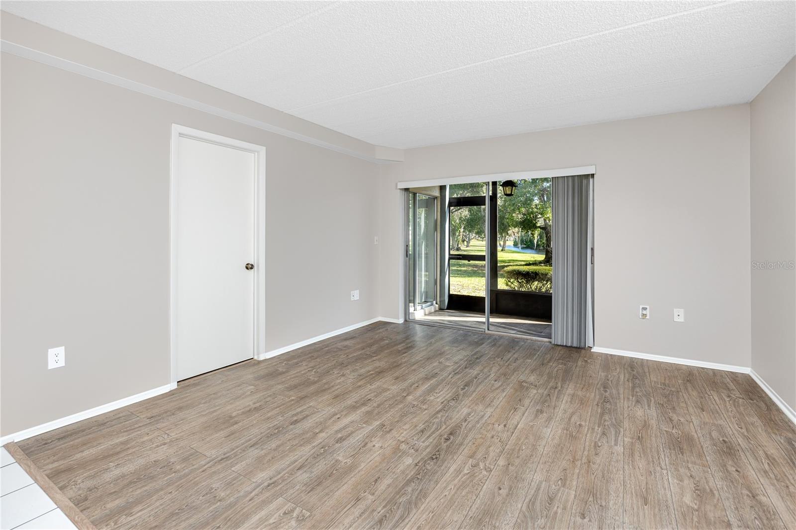 EAST LAKE WOODLANDS CYPRESS ESTATES - Residential Lease