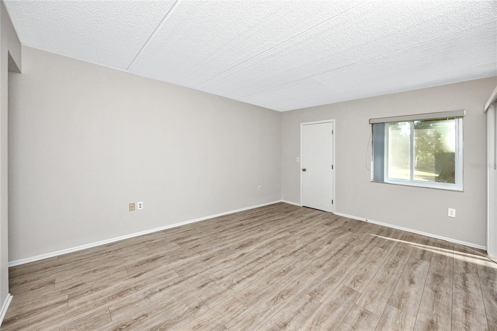 EAST LAKE WOODLANDS CYPRESS ESTATES - Residential Lease