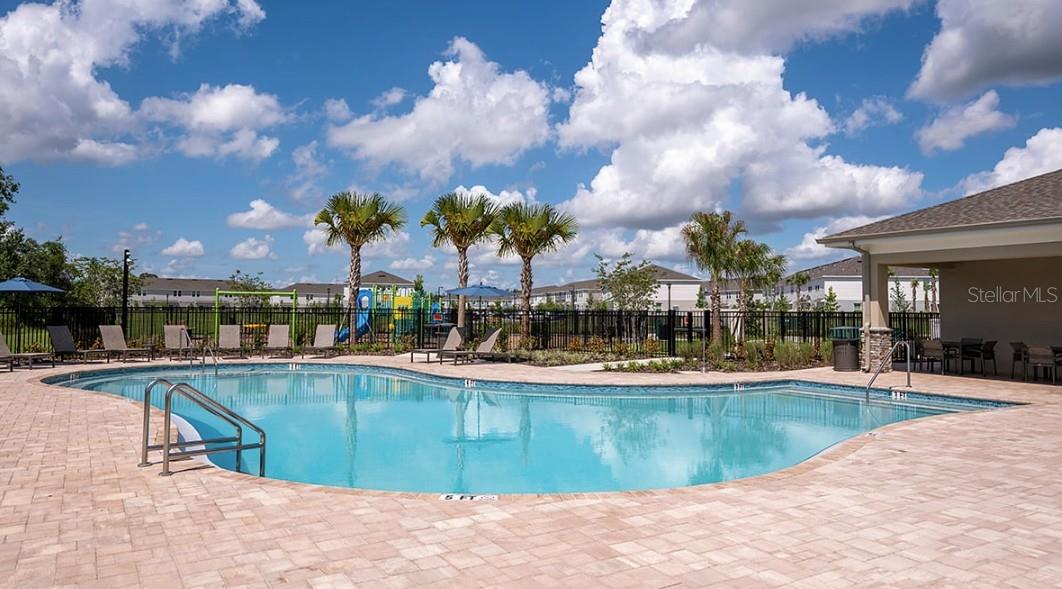 THE TOWNS AT FIRETHORN - Residential