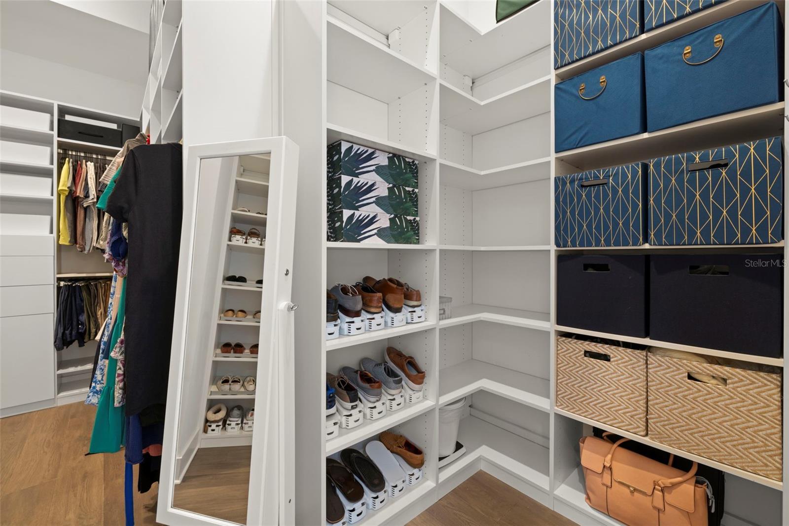 PICADILLY - Residential