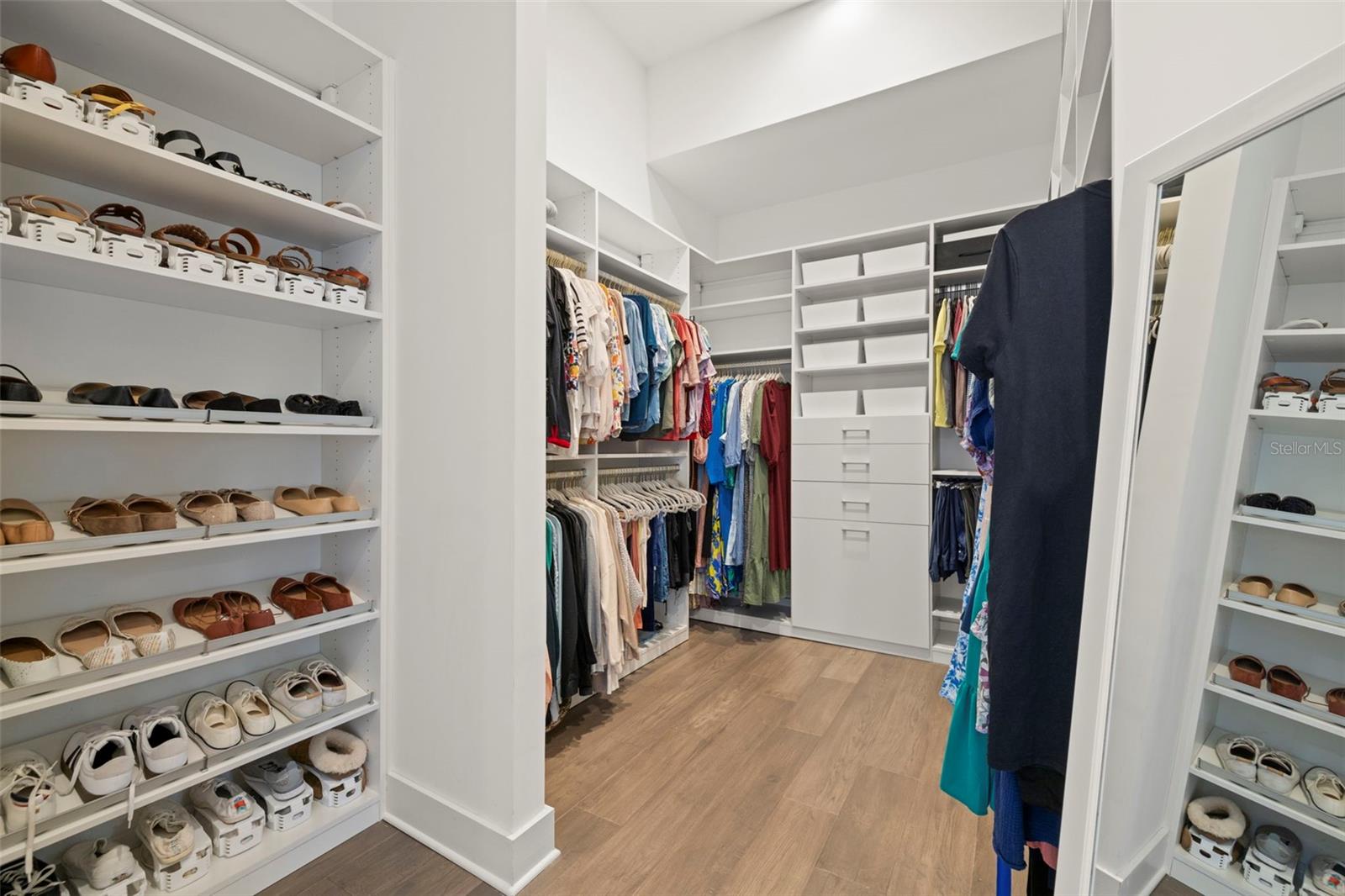 PICADILLY - Residential