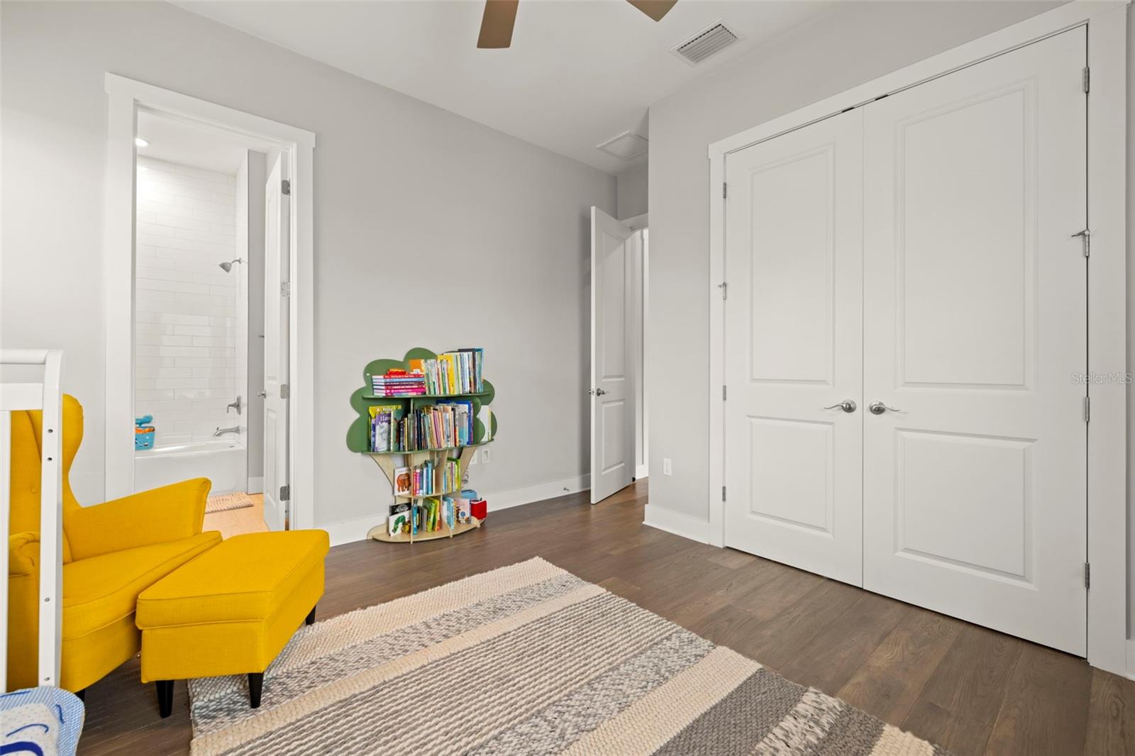 PICADILLY - Residential