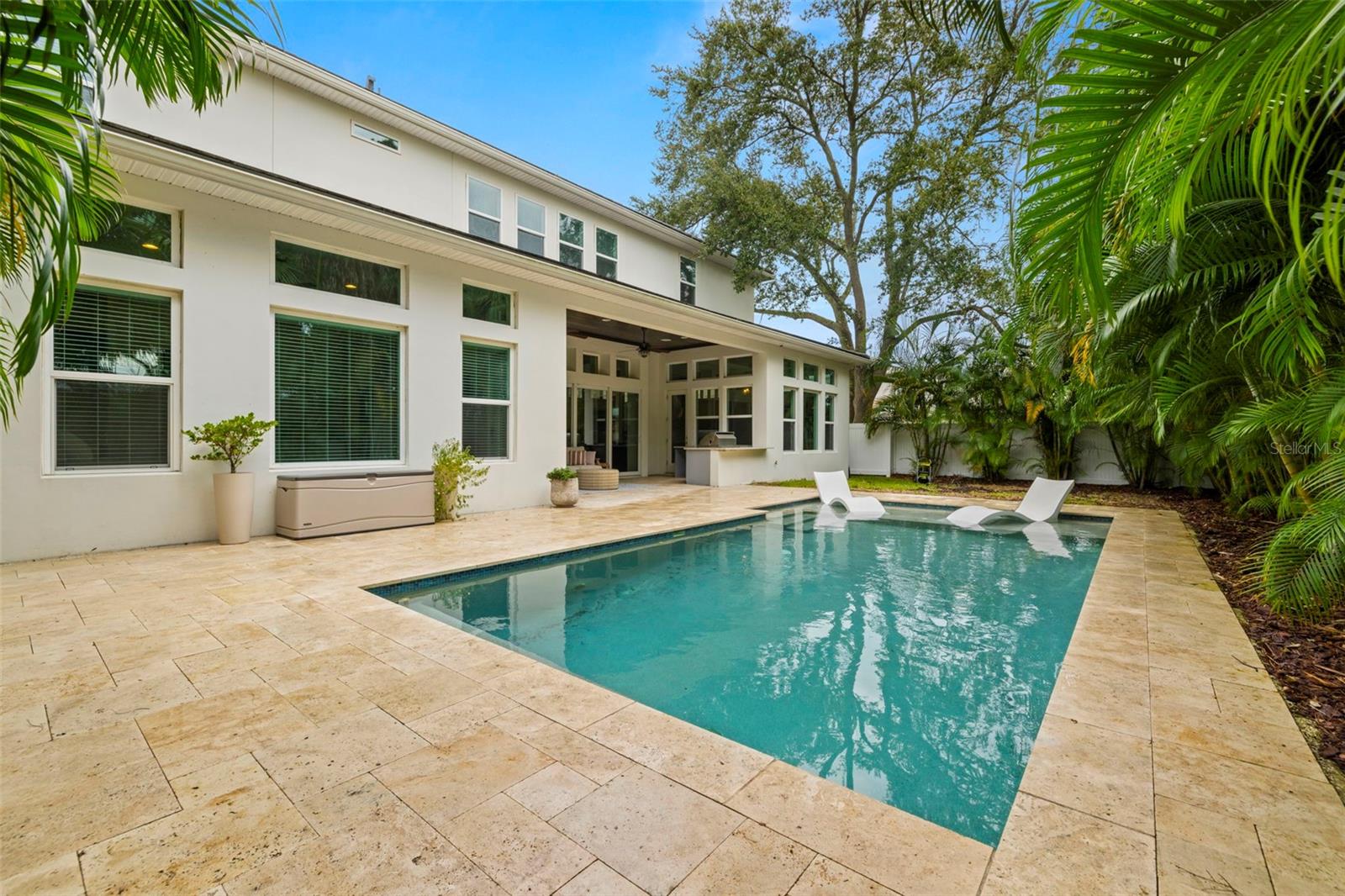 PICADILLY - Residential