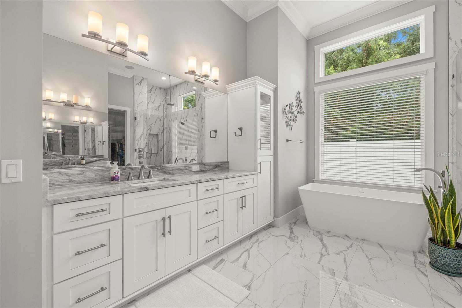 PICADILLY - Residential