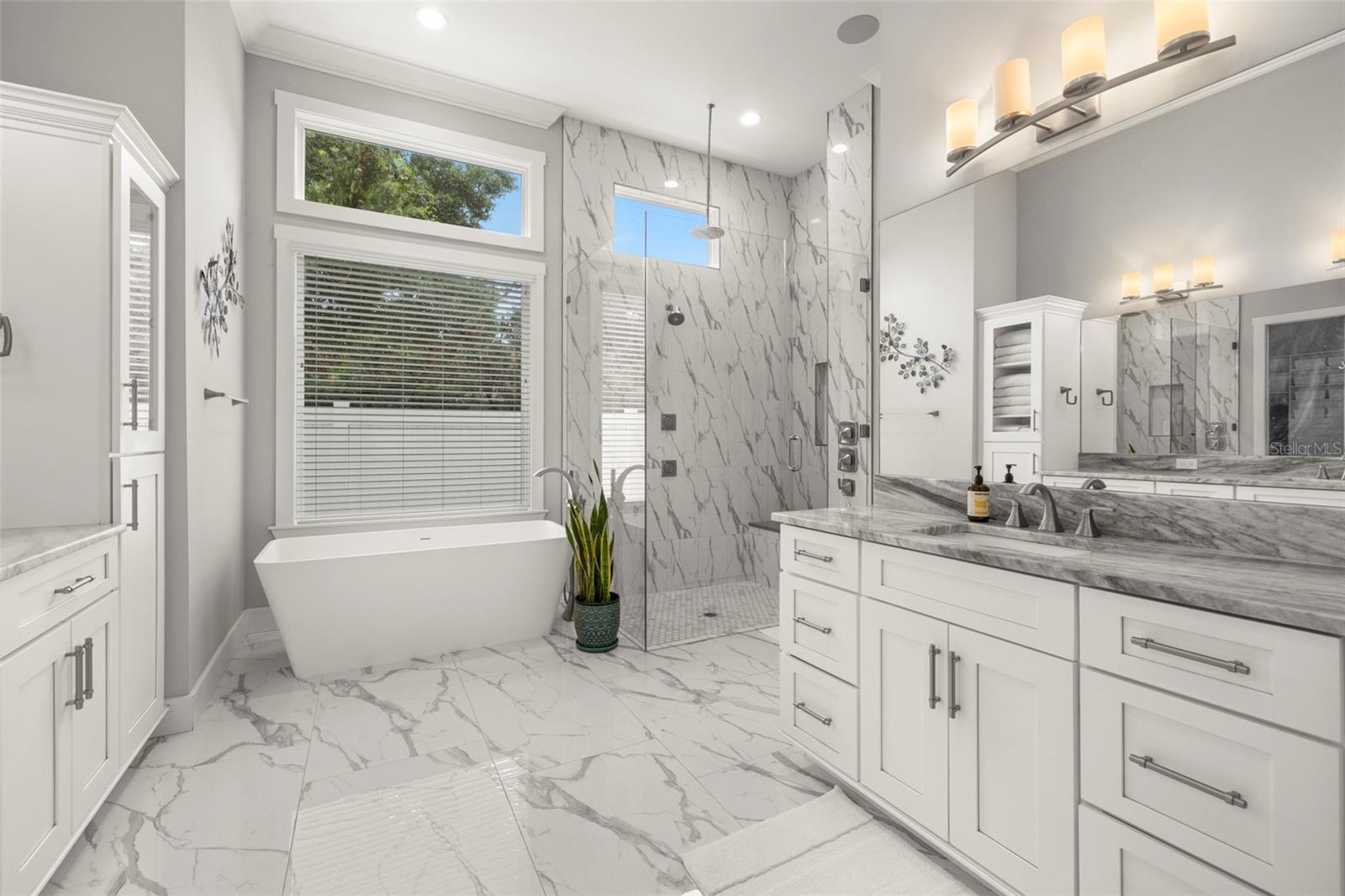 PICADILLY - Residential