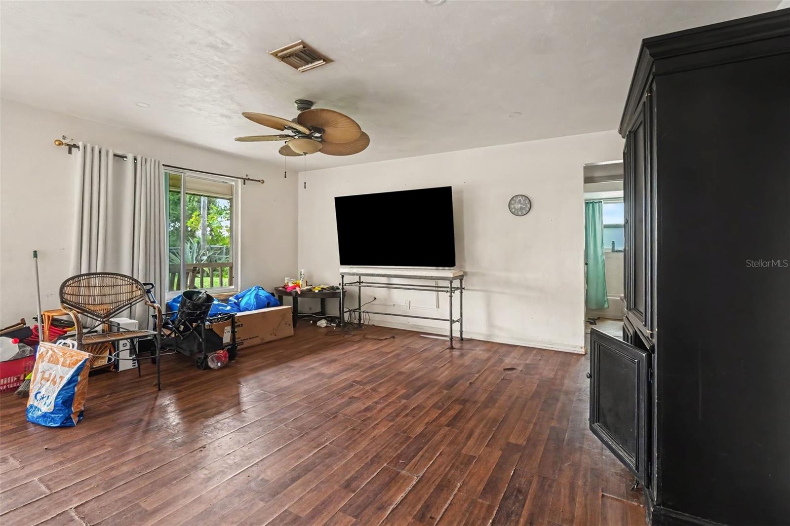 1425 ORCHID ROAD