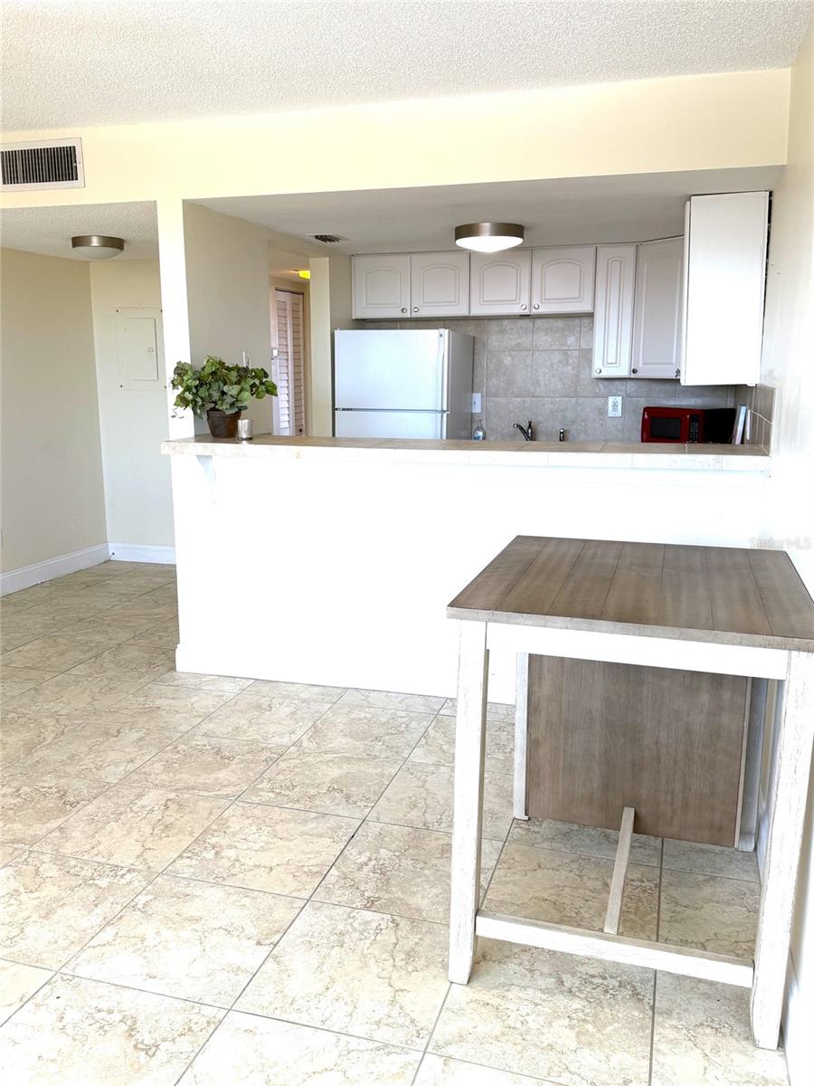7665 SUN ISLAND DRIVE S 409