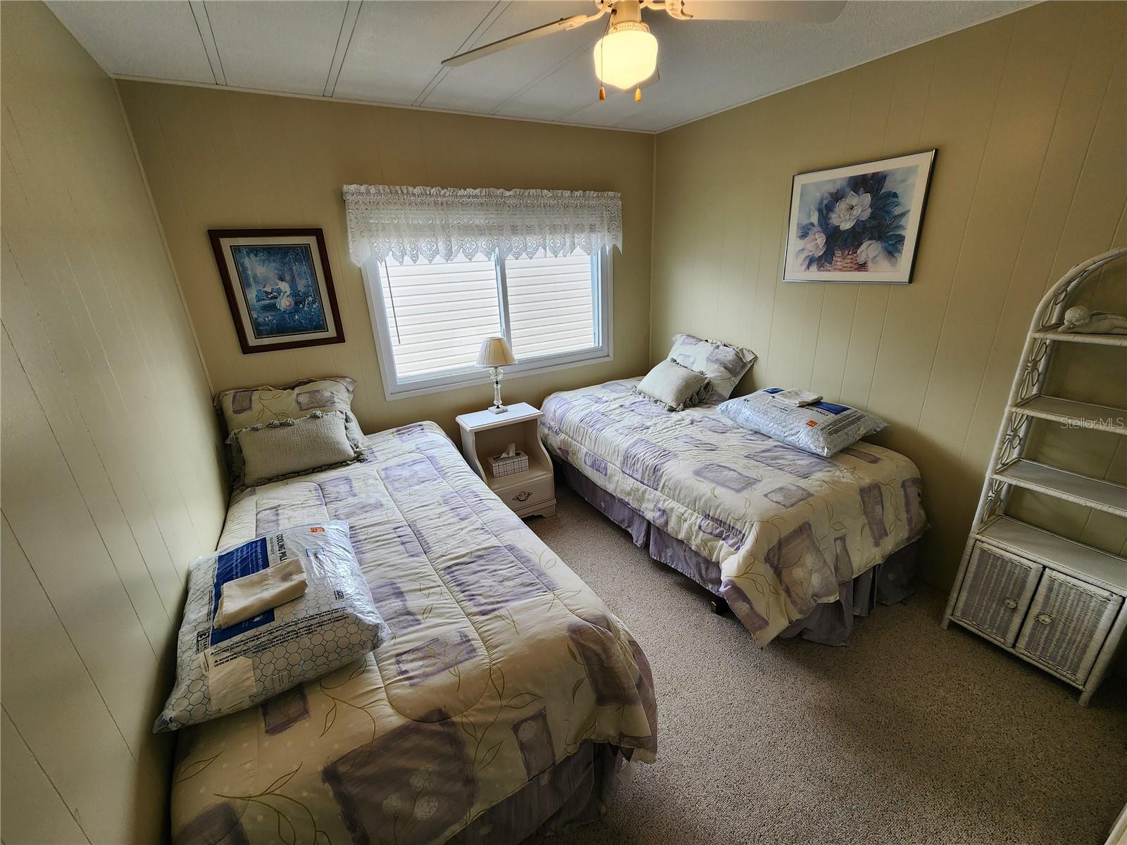 PALM LAKE ESTATES - Residential