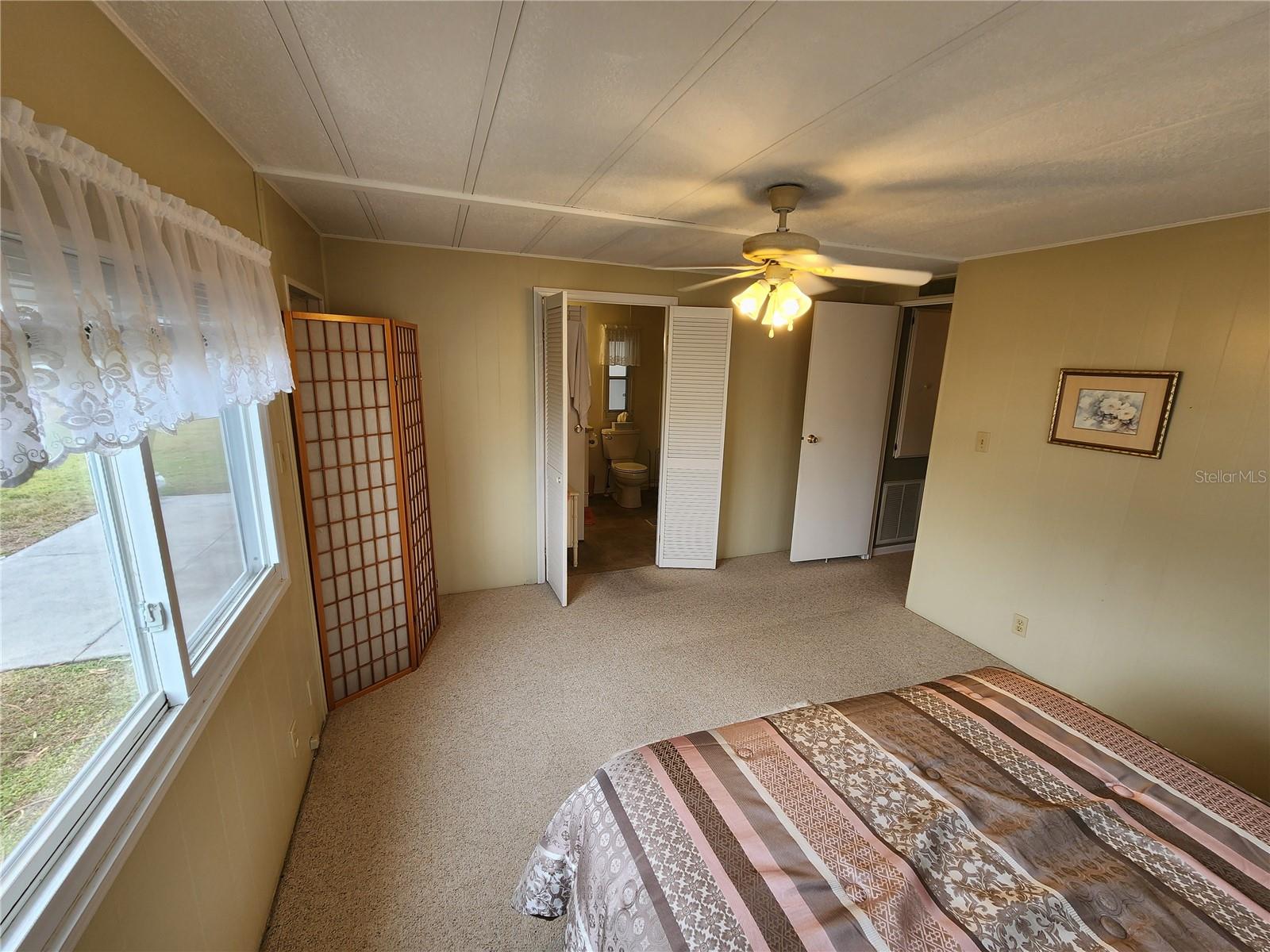 PALM LAKE ESTATES - Residential