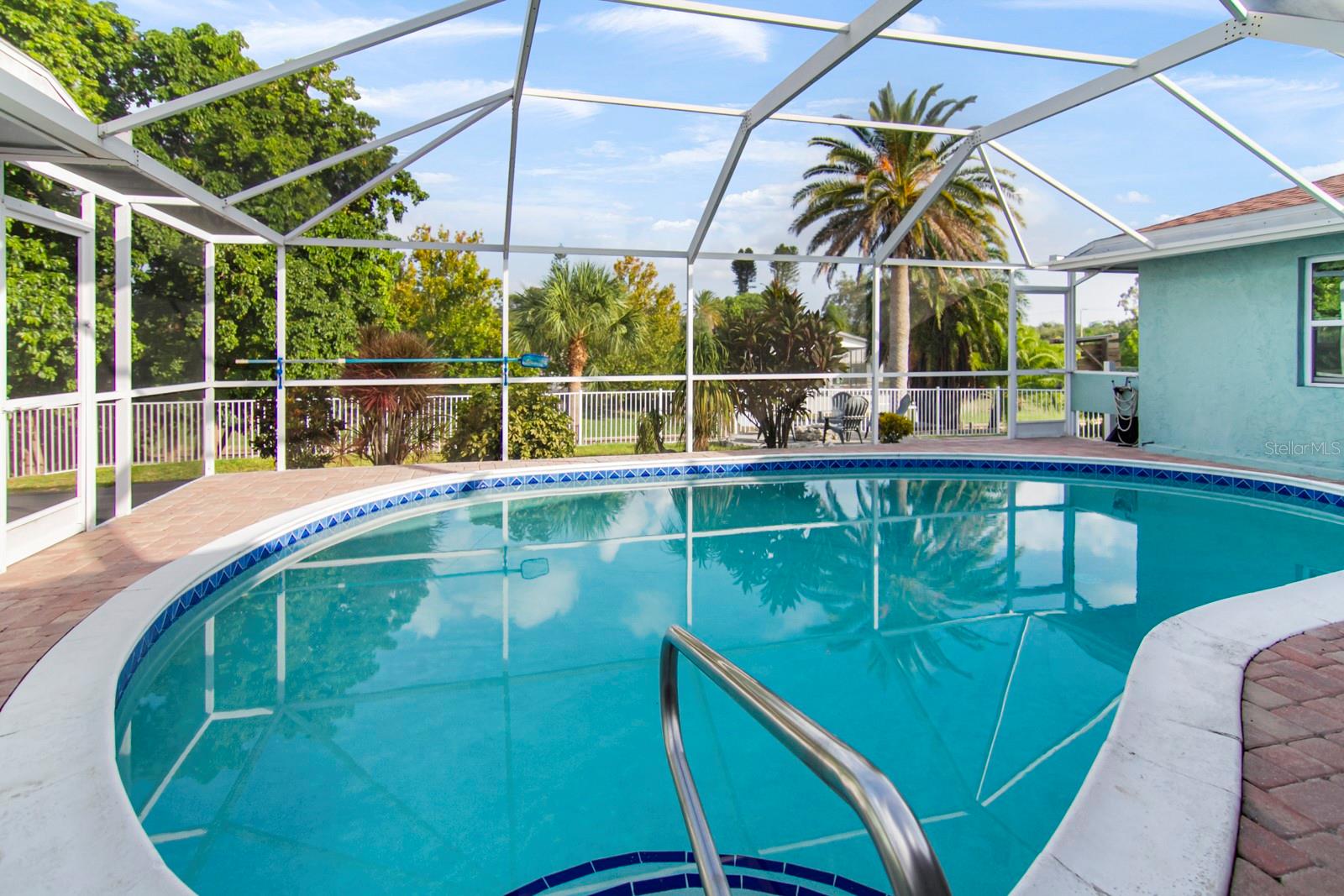 SOUTH GATE UNIT 6 - Residential