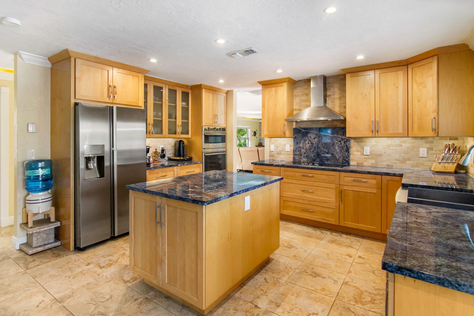 SOUTH GATE UNIT 6 - Residential