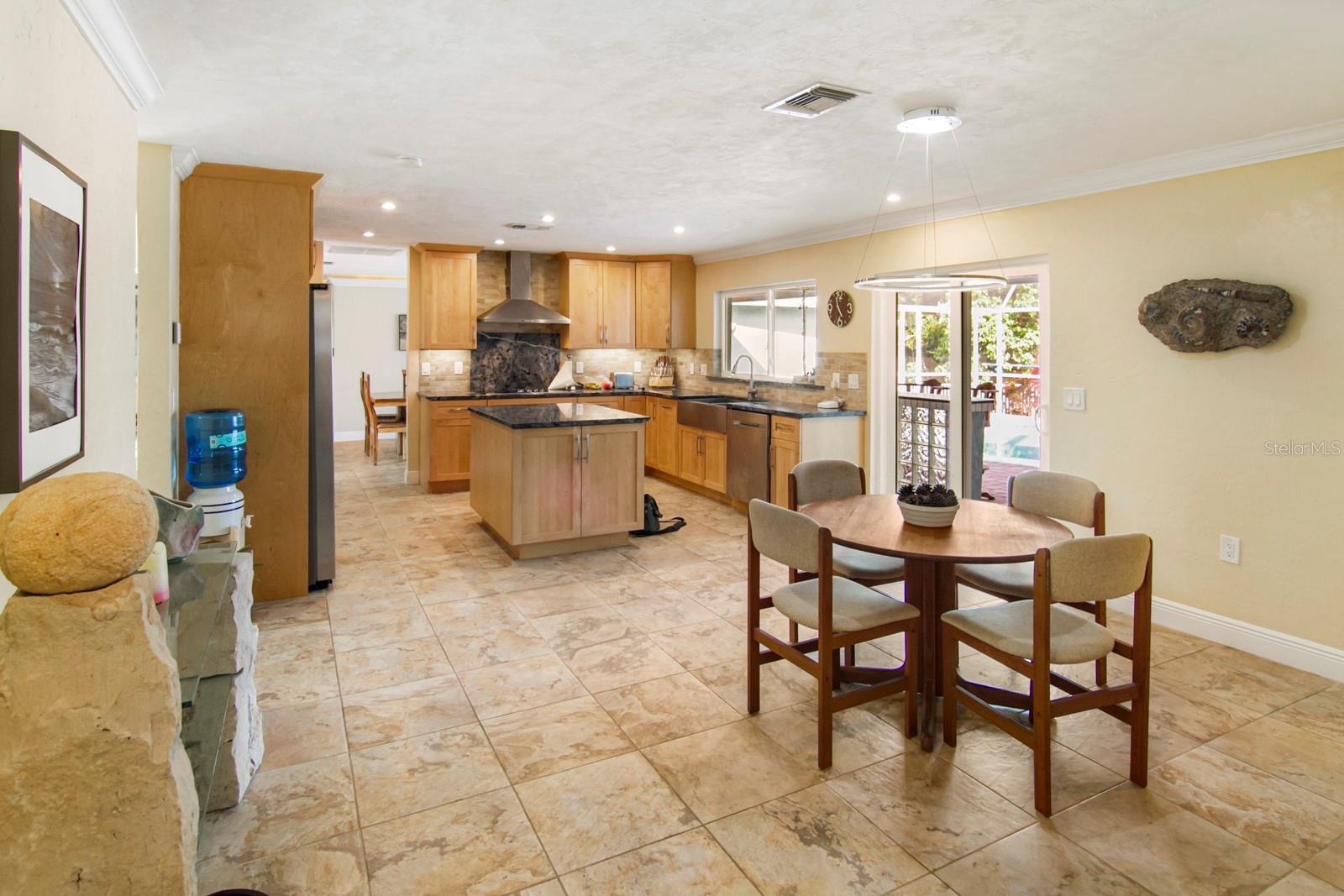 SOUTH GATE UNIT 6 - Residential