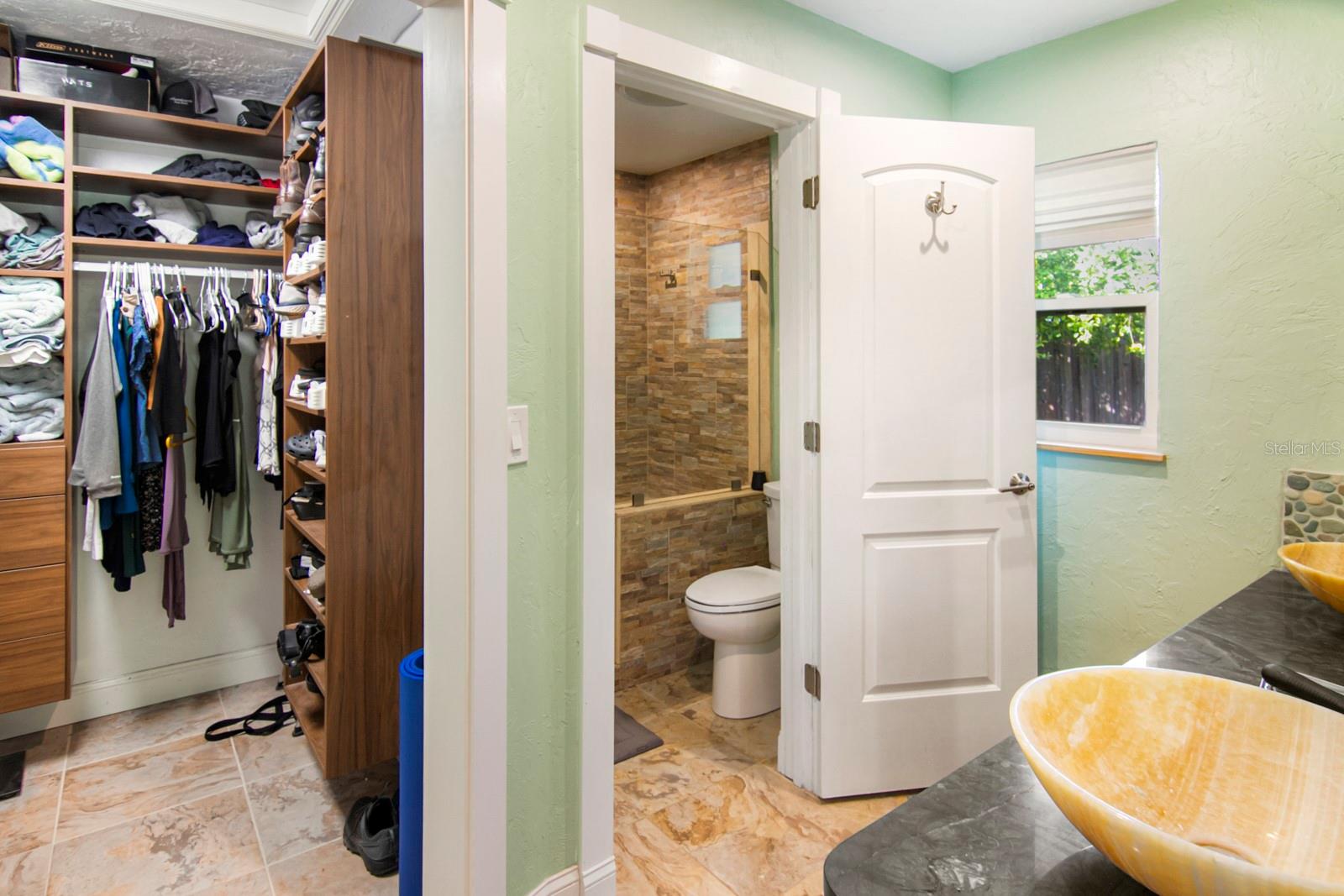 SOUTH GATE UNIT 6 - Residential