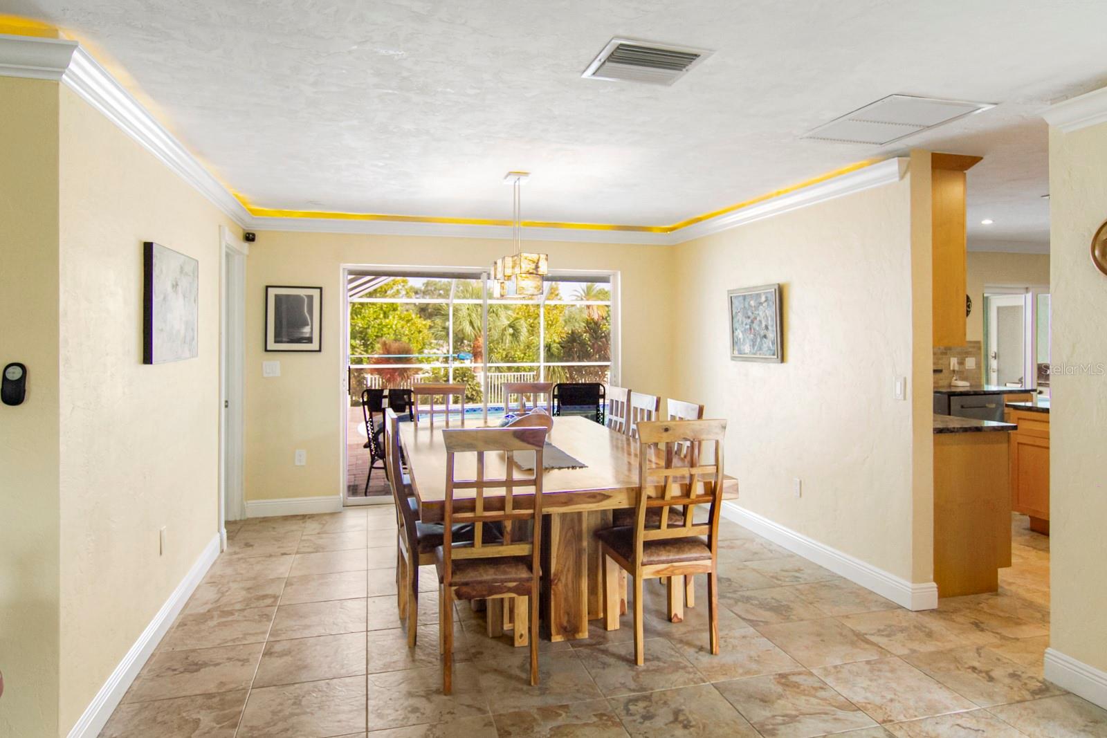 SOUTH GATE UNIT 6 - Residential