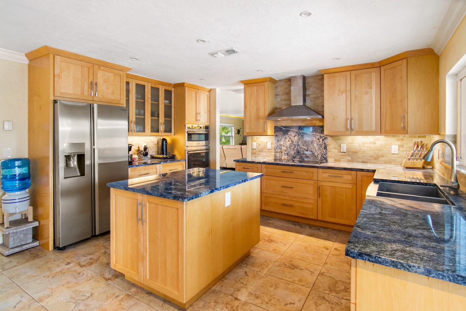 SOUTH GATE UNIT 6 - Residential